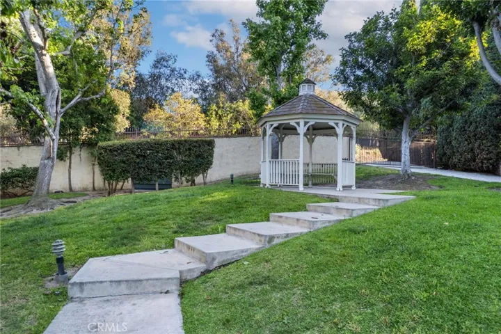 2501 Temple, Signal Hill, California 90755
