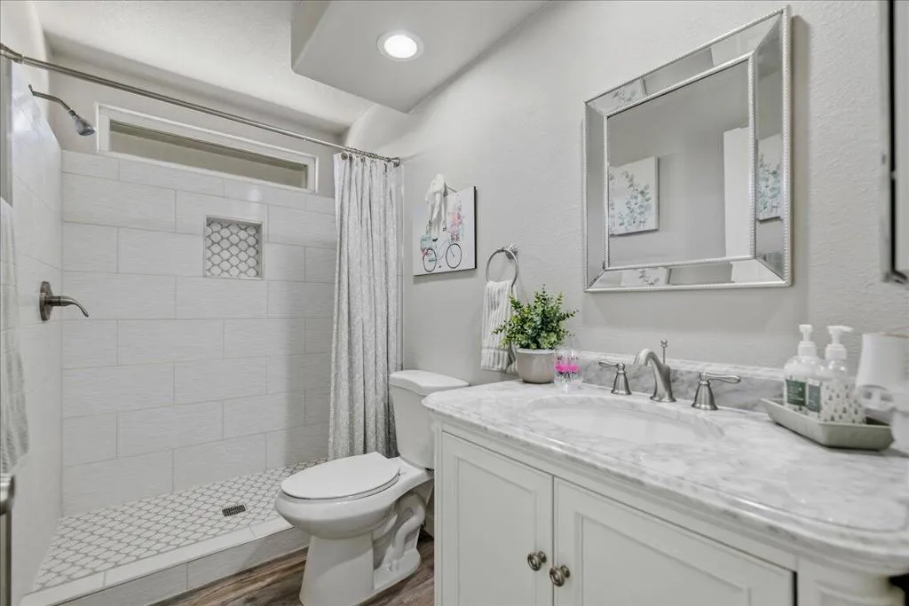 26-Bathroom - Copy - Copy - Copy - Copy