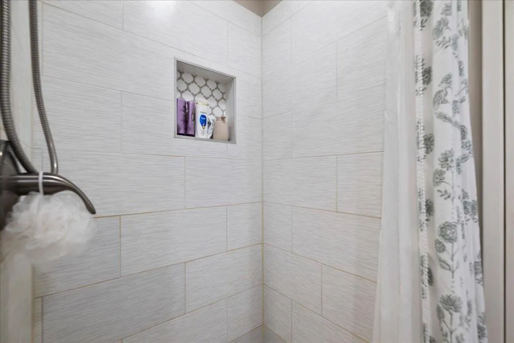 35-Shower - Copy - Copy