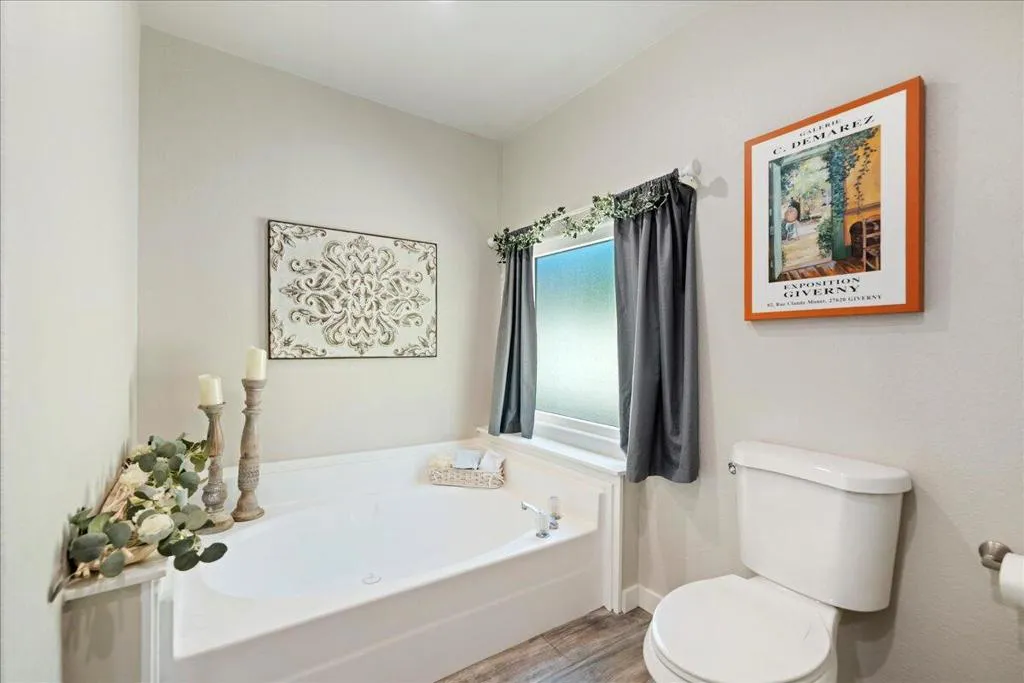 33-Primary Bathroom - Copy - Copy