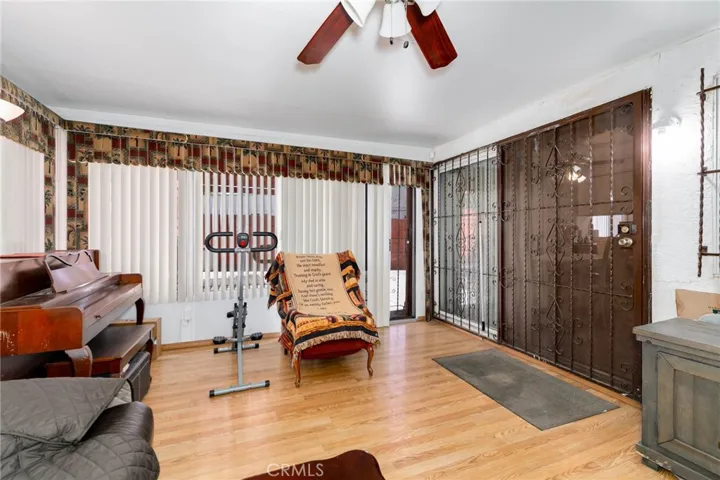 472 S Sherer, Compton, California 90220