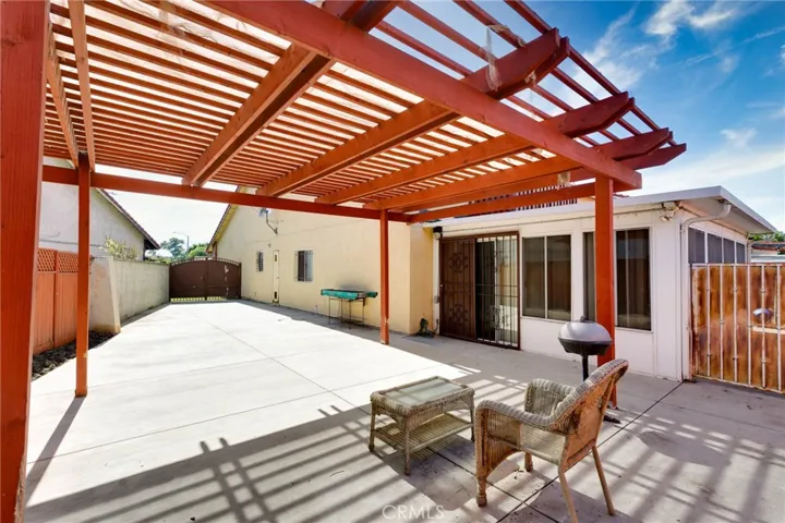 472 S Sherer, Compton, California 90220