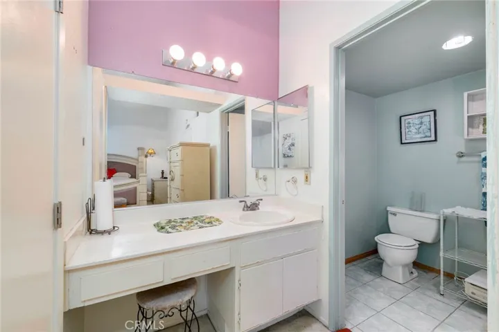 472 S Sherer, Compton, California 90220