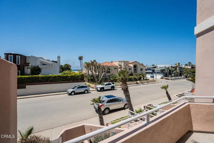 1130 Mandalay Beach Rd Oxnard-large-033-