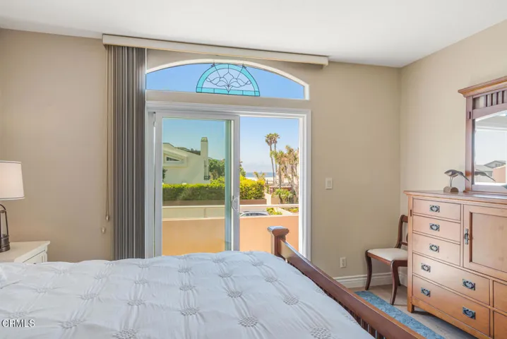 1130 Mandalay Beach Rd Oxnard-large-022-