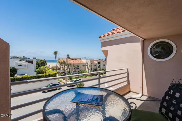 1130 Mandalay Beach Rd Oxnard-large-006-
