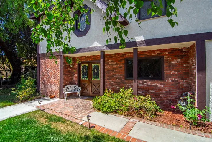 5515 Shirley, Tarzana, California 91356