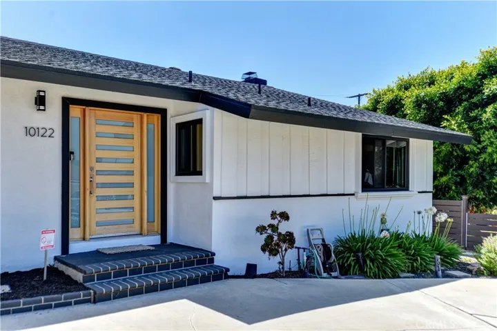 Mid Century Front Door Vibe