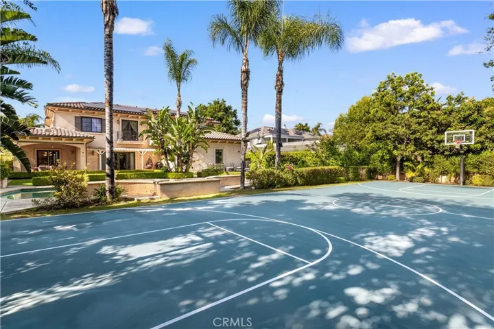 pribate basketball and tennis court