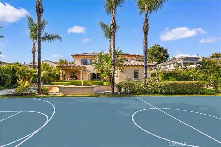 pribate basketball and tennis court