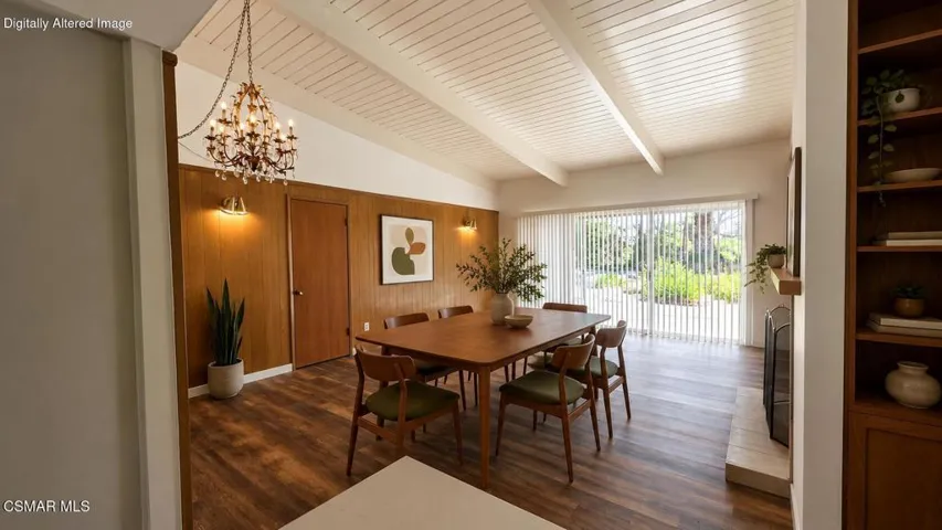 Dining_Area_Staged