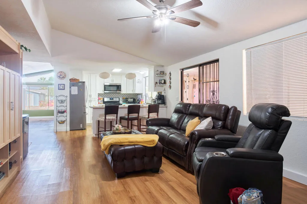 47685PradoWay-40