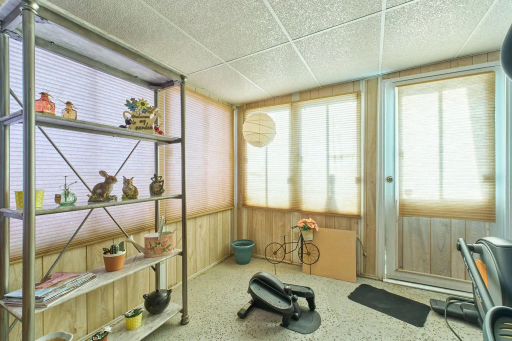 47685PradoWay-37