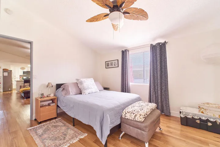 47685PradoWay-15