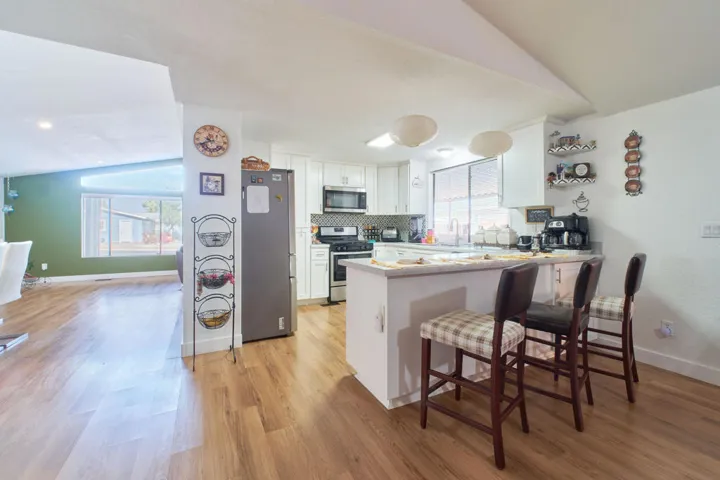 47685PradoWay-41