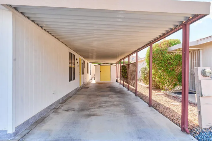 47685PradoWay-7