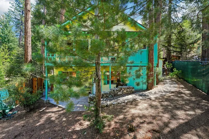 34-web-or-mls-Marian View Dr-S0105-032