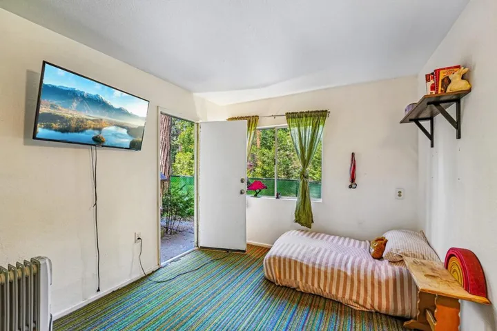 27-web-or-mls-Marian View Dr-S0105-019