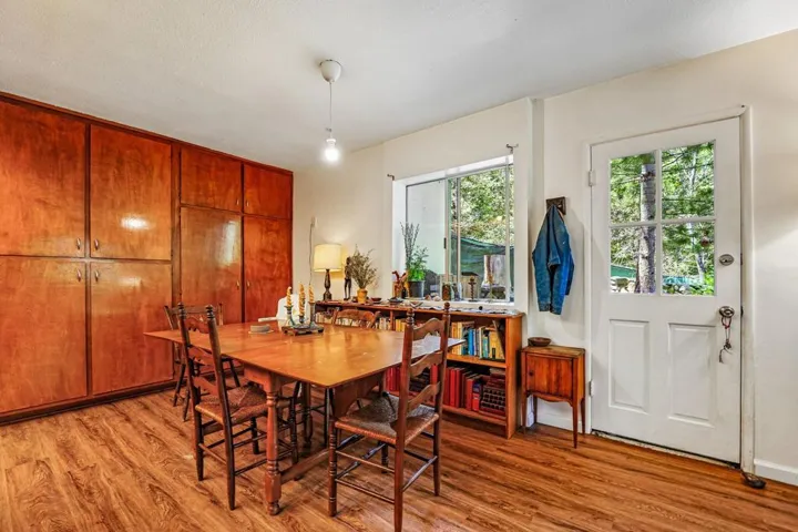 26-web-or-mls-Marian View Dr-S0105-026