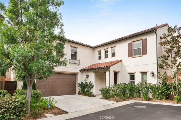 102 Yellow Pine, Irvine, California 92618