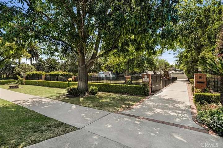 440 W Main Street, Tustin, California 92780
