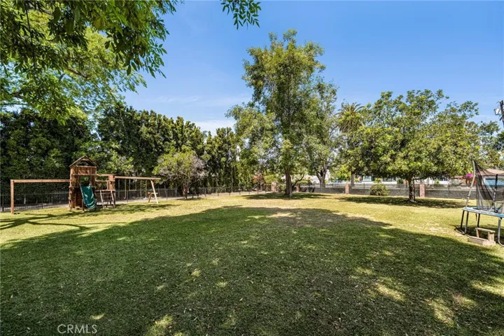 440 W Main Street, Tustin, California 92780
