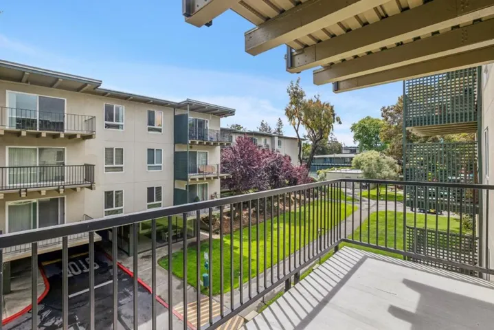 821 N Humboldt 302, San Mateo, California 94401