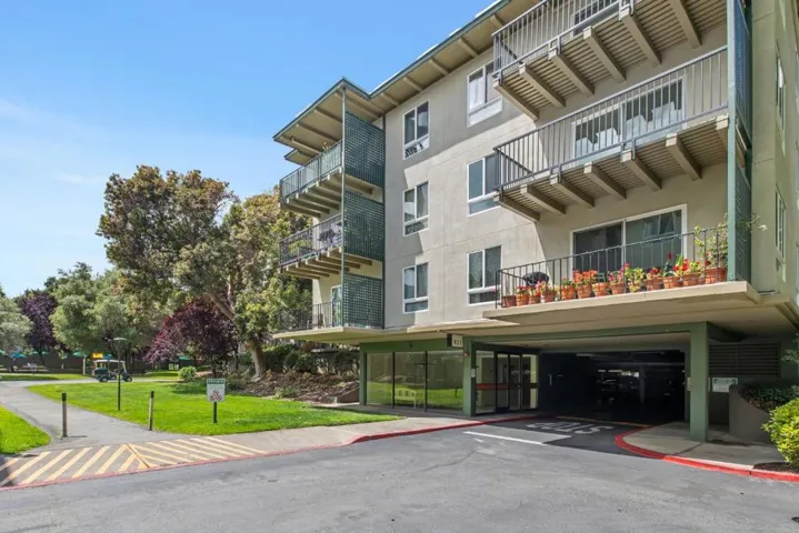 821 N Humboldt 302, San Mateo, California 94401