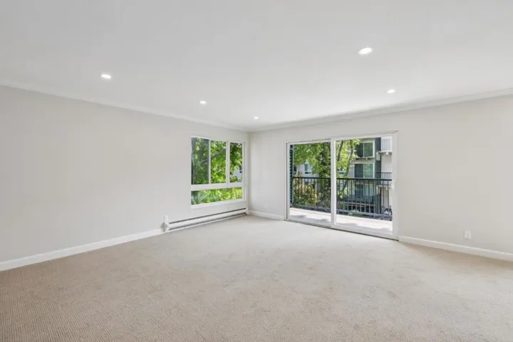 821 N Humboldt 302, San Mateo, California 94401