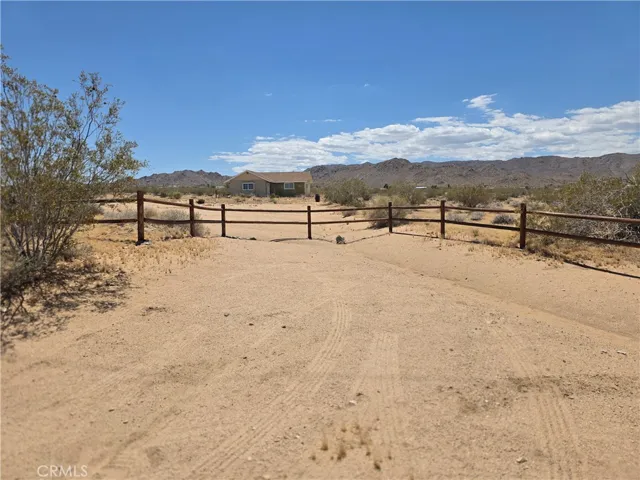 Fencing at Front