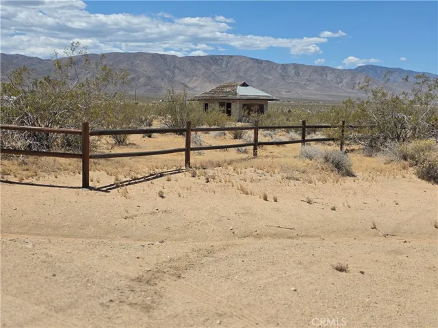Fencing at Front