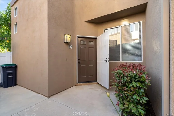 1209 S Country Glen, Anaheim Hills, California 92808