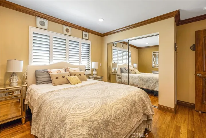 401 Holmwood Drive, Newport Beach, California 92663