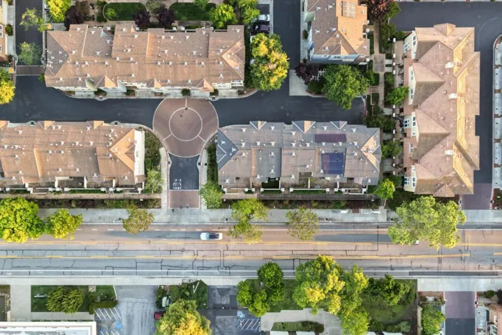 1121 Kassel Terrace, Sunnyvale, California 94089
