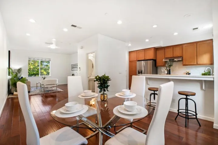 1121 Kassel Terrace, Sunnyvale, California 94089