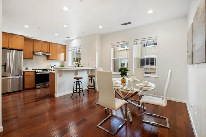 1121 Kassel Terrace, Sunnyvale, California 94089