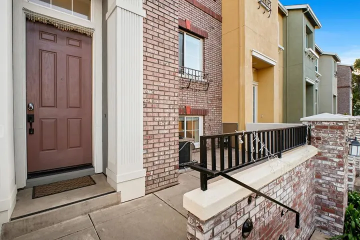 1121 Kassel Terrace, Sunnyvale, California 94089