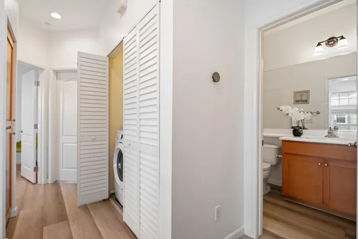 1121 Kassel Terrace, Sunnyvale, California 94089