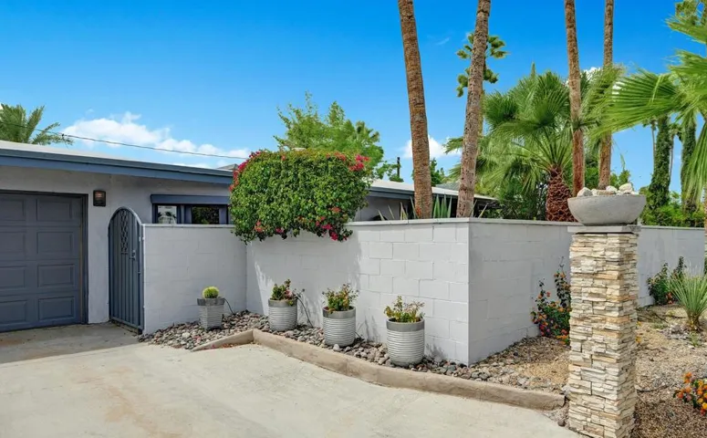 777 N Calle Rolph