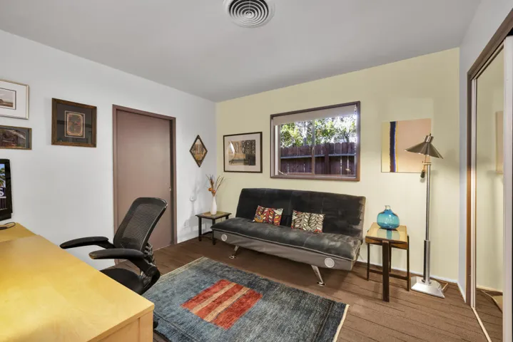 2nd bedroom/office