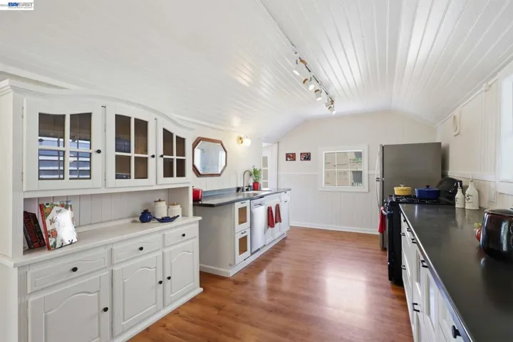30 Niantic Ave, San Francisco, California 94132