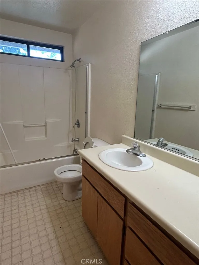 1020 W 4th, Chico, California 95928 — photo 4