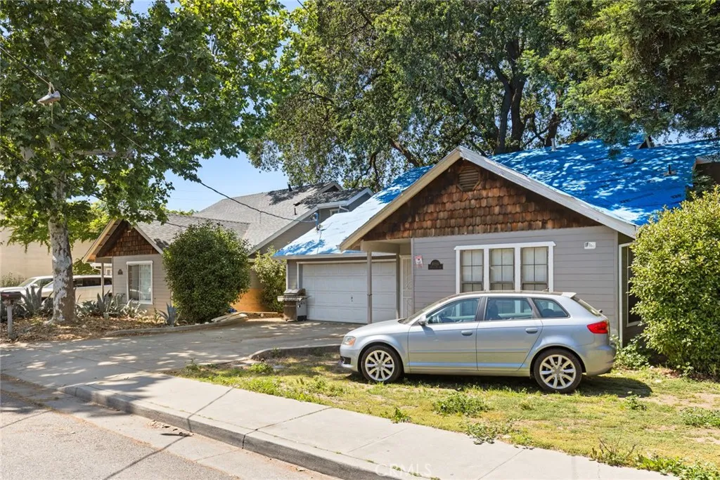 1020 W 4th