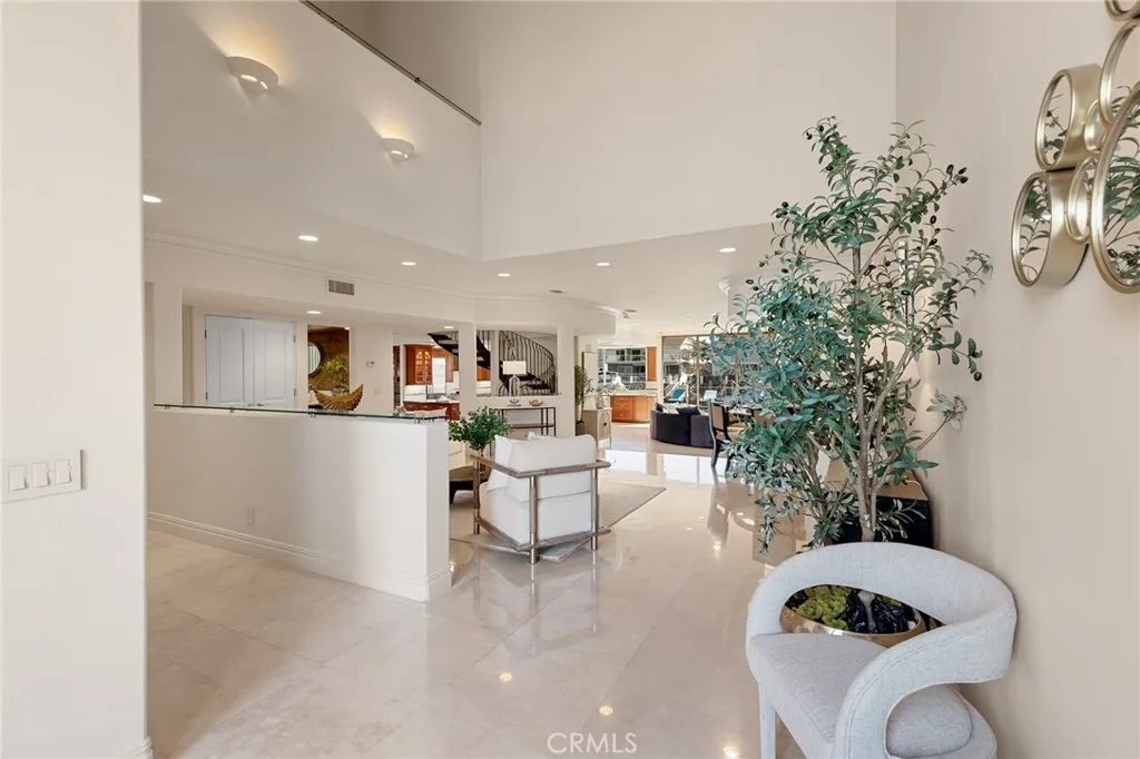 16181 Santa Barbara Lane, Huntington Beach, California 92649 — photo 4