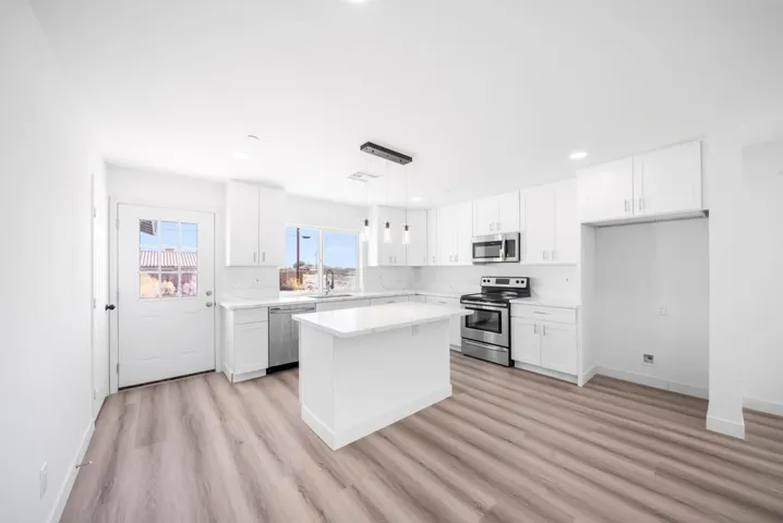 2864 vista ave (36)