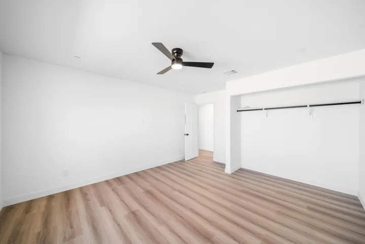 2864 vista ave (44)