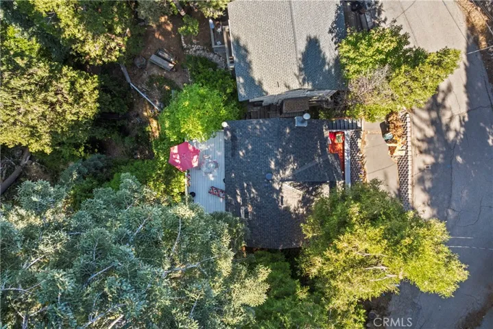 682 Buckingham Square, Lake Arrowhead, California 92352