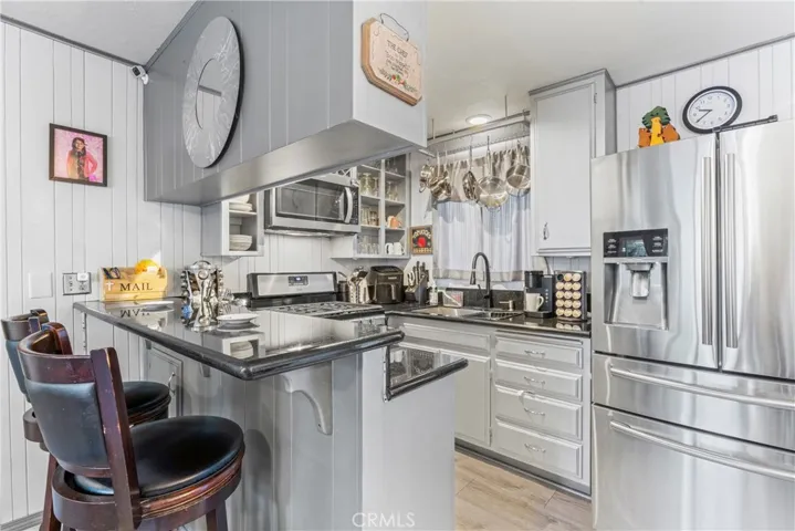 682 Buckingham Square, Lake Arrowhead, California 92352
