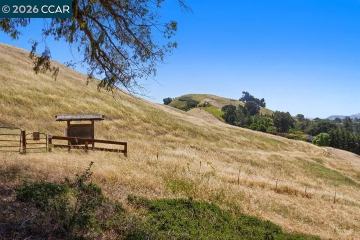 1803 Lamplight Ct, Walnut Creek, California 94597