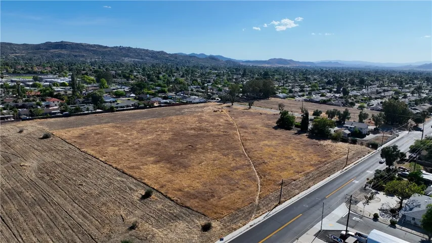 41531 Acacia, Hemet, California 92544